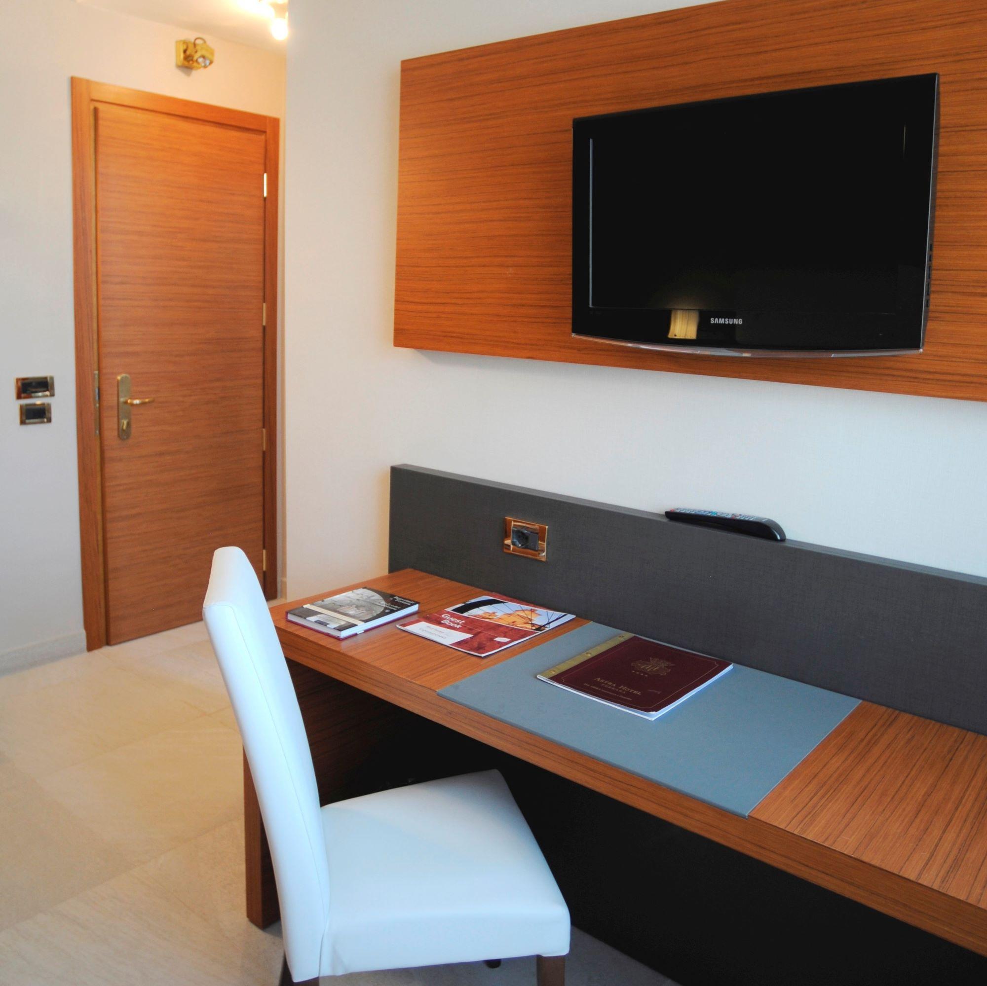 Astra Hotel Ferrara Kültér fotó