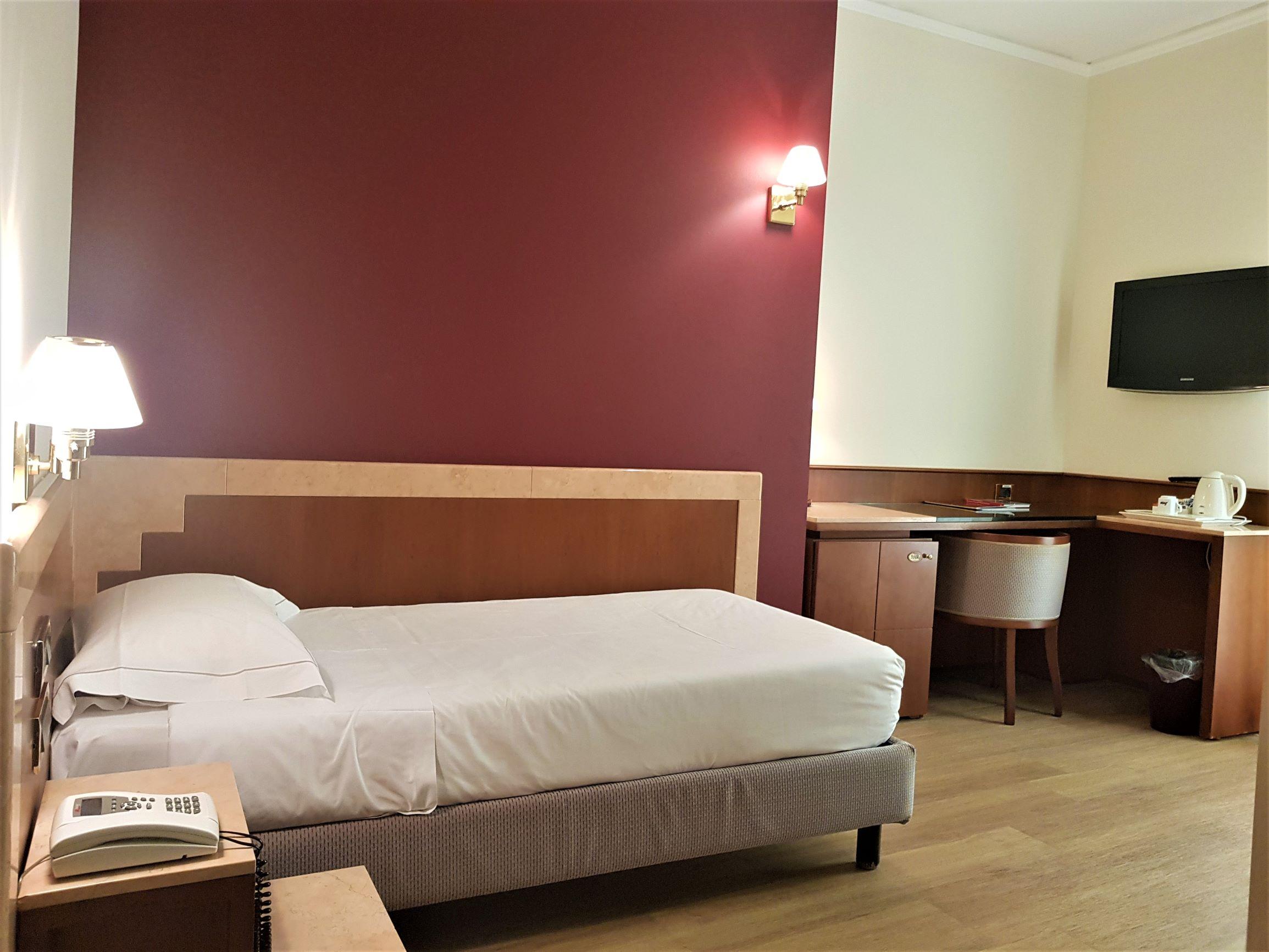 Astra Hotel Ferrara Kültér fotó