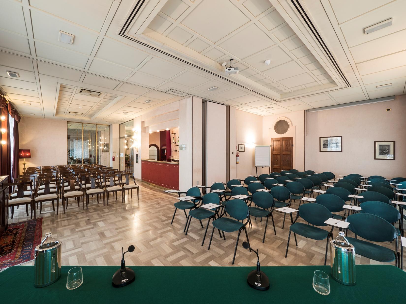 Astra Hotel Ferrara Kültér fotó
