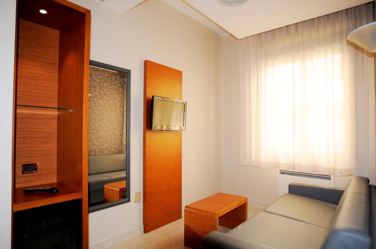 Astra Hotel Ferrara Kültér fotó